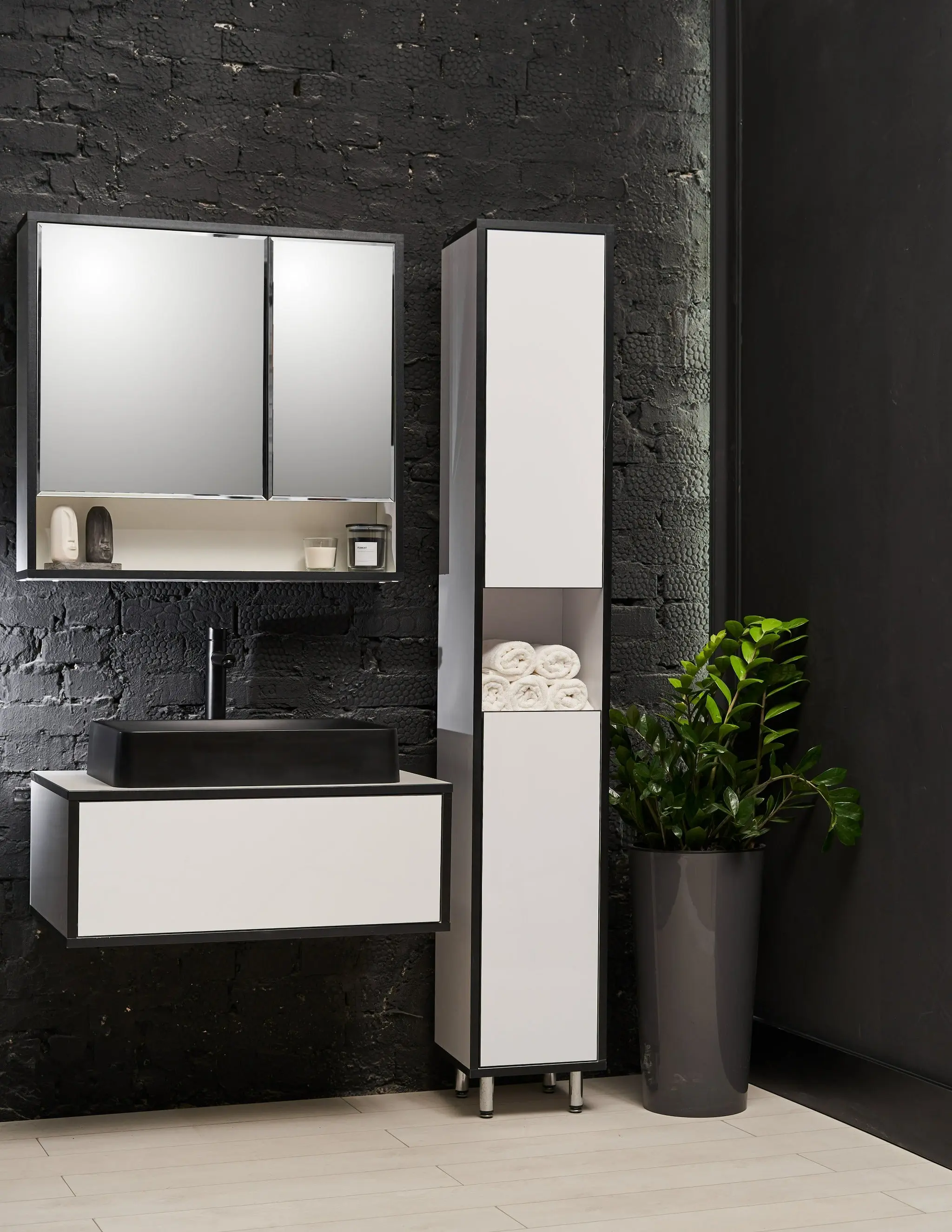 Set dulap cu lavoar Montebella 50.02 Eclipse + Naomi 585х385 (Pantera)