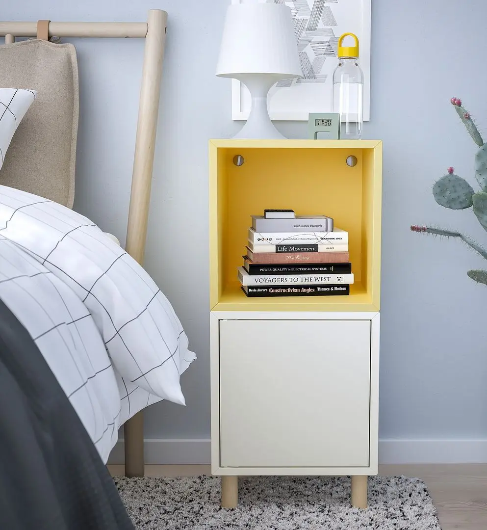 Noptiera Ikea Eket cu picioare 35x35x80 (Alb/Galben Deschis/Lemn)