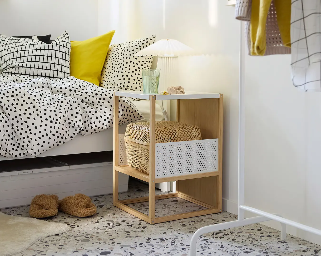 Noptiera Ikea Gillersberg 39x39x56 (Bambus/Alb)