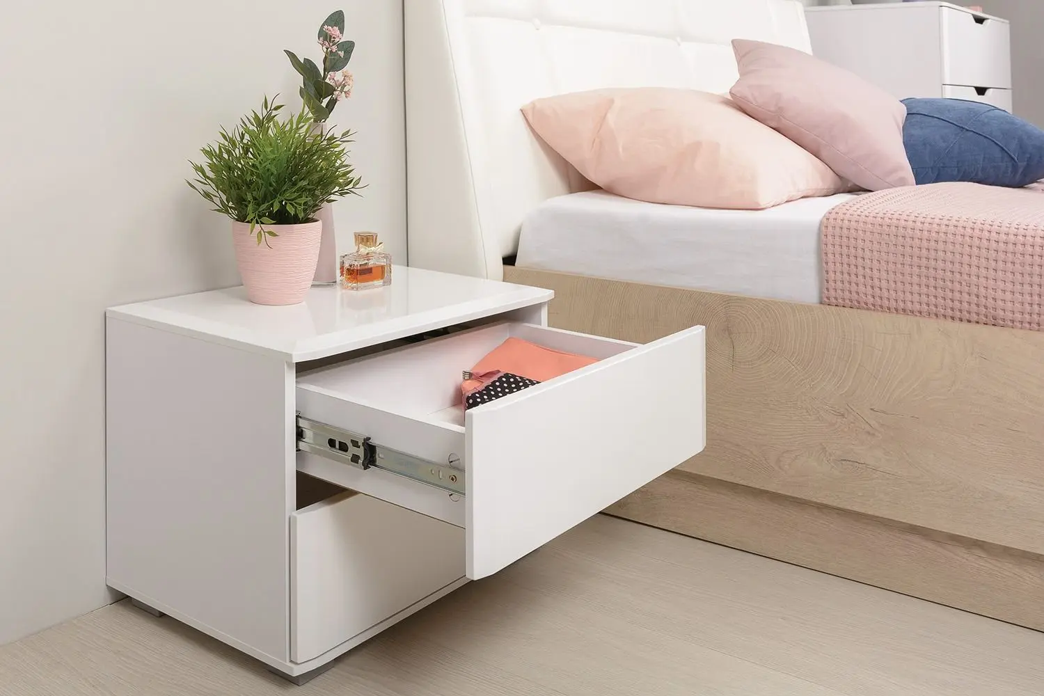 Noptiera Mobi Musson Layt 13.93 (Premium White/Gloss White)