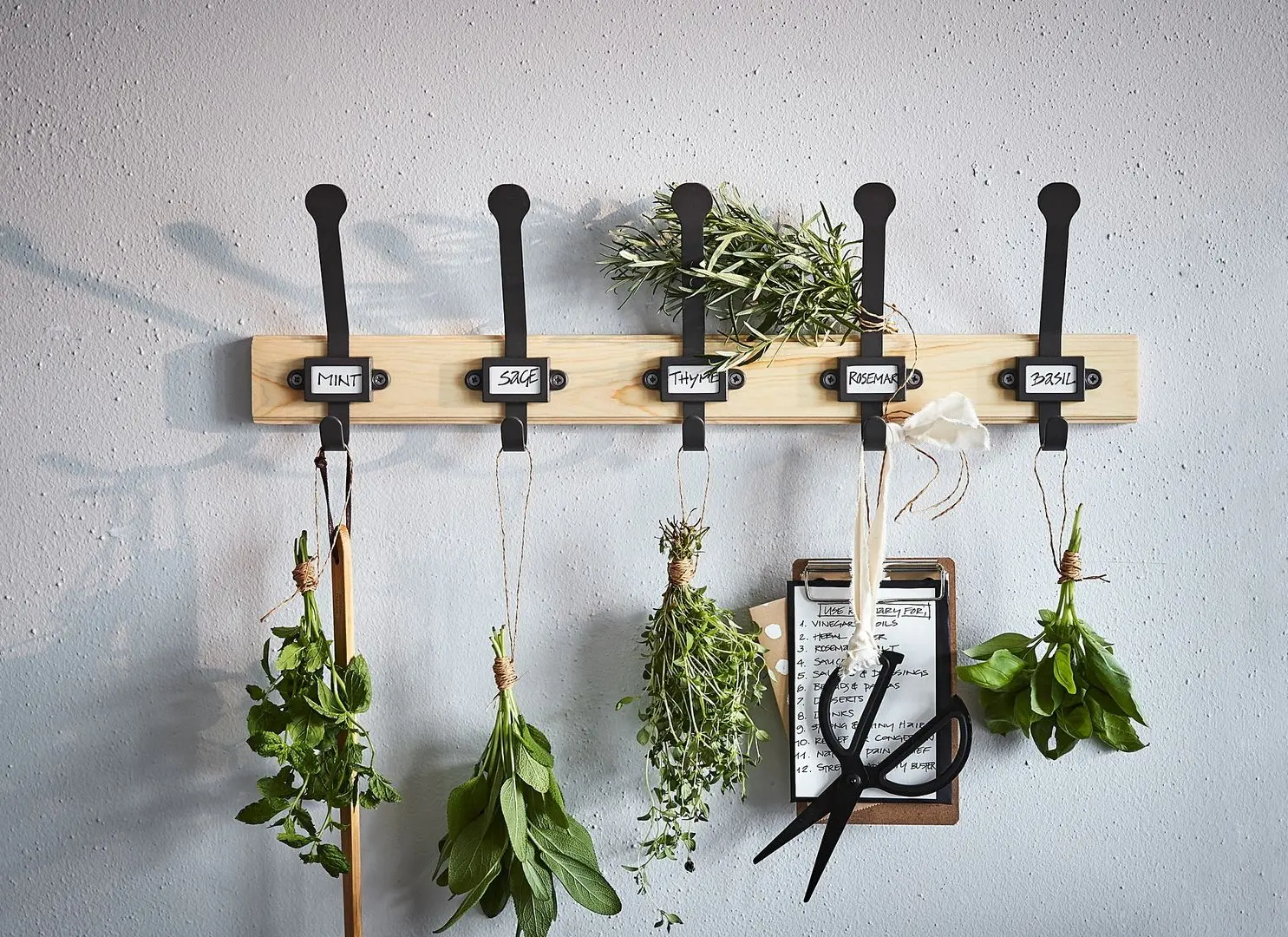 Cuier Ikea Kartotek (Pin/Gri)