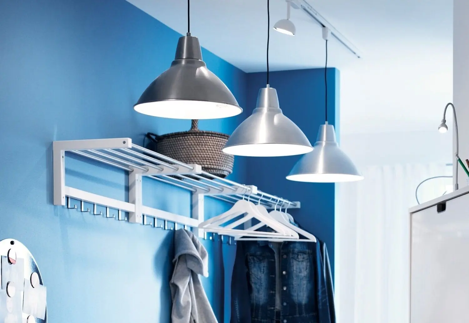 Cuier Ikea Tjusig 79cm (Alb)