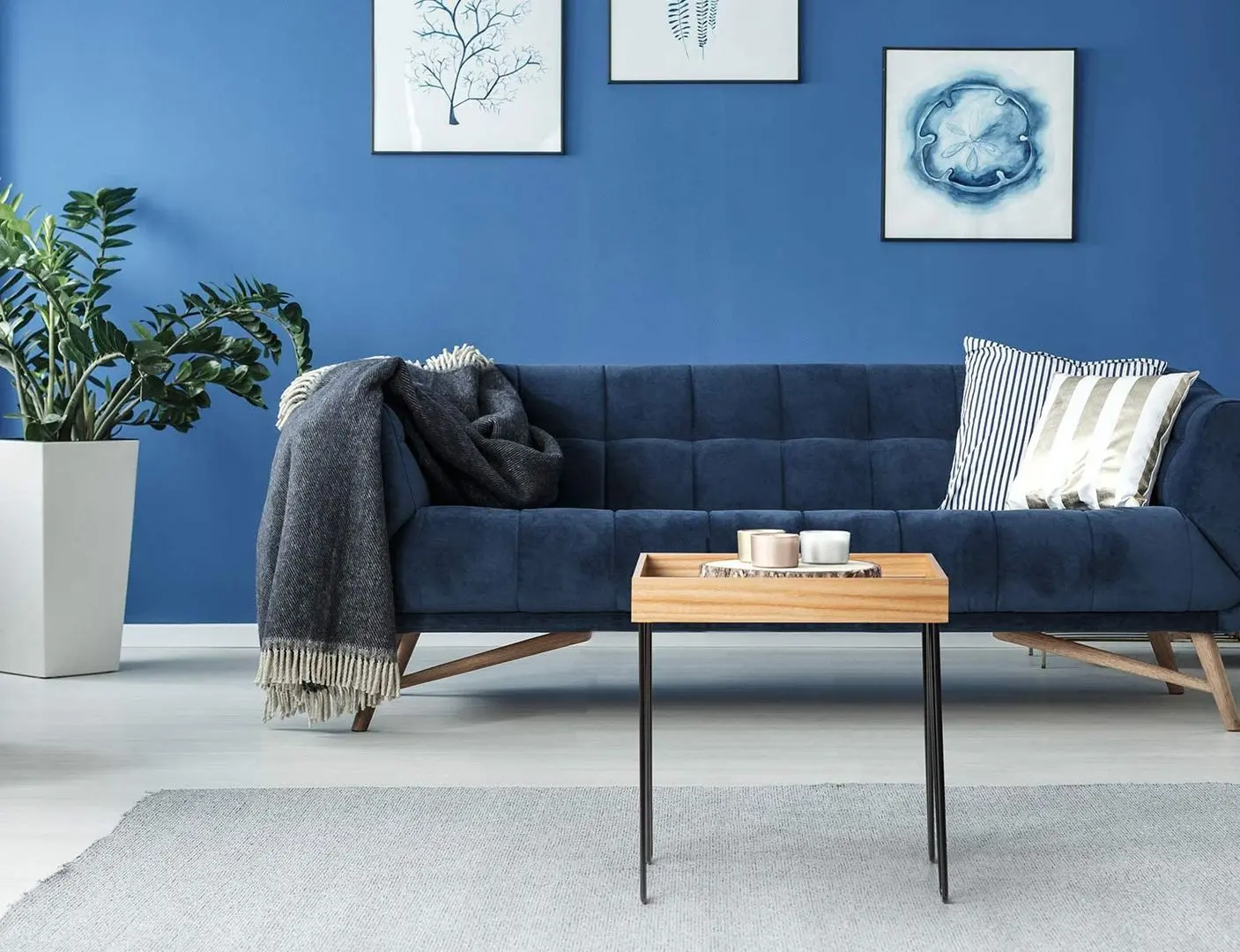 Masa pentru reviste Besoa Little Lyon (Black/Wood) - 6