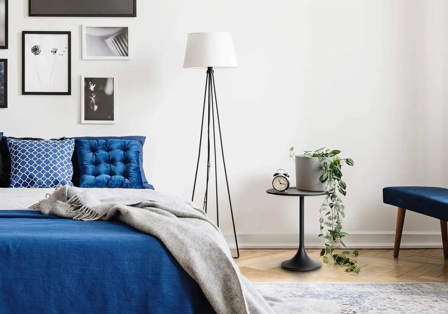 Masa pentru reviste Besoa Small Visby (Black) - 5