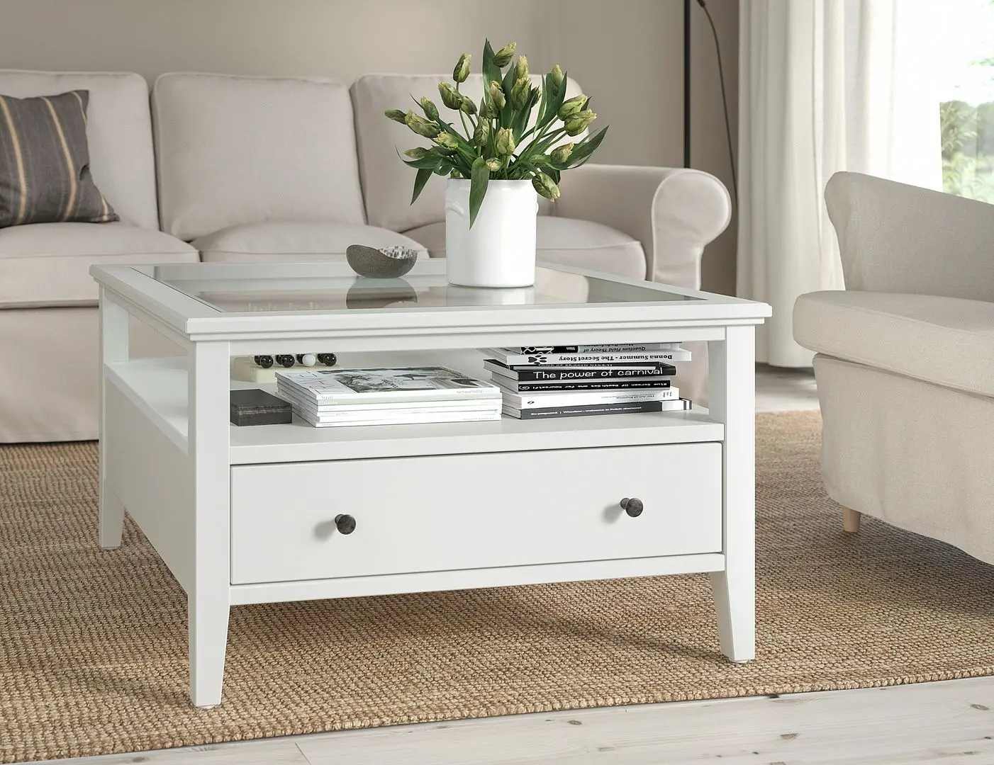 Masa pentru reviste Ikea Idanas 80x80 (Alb)