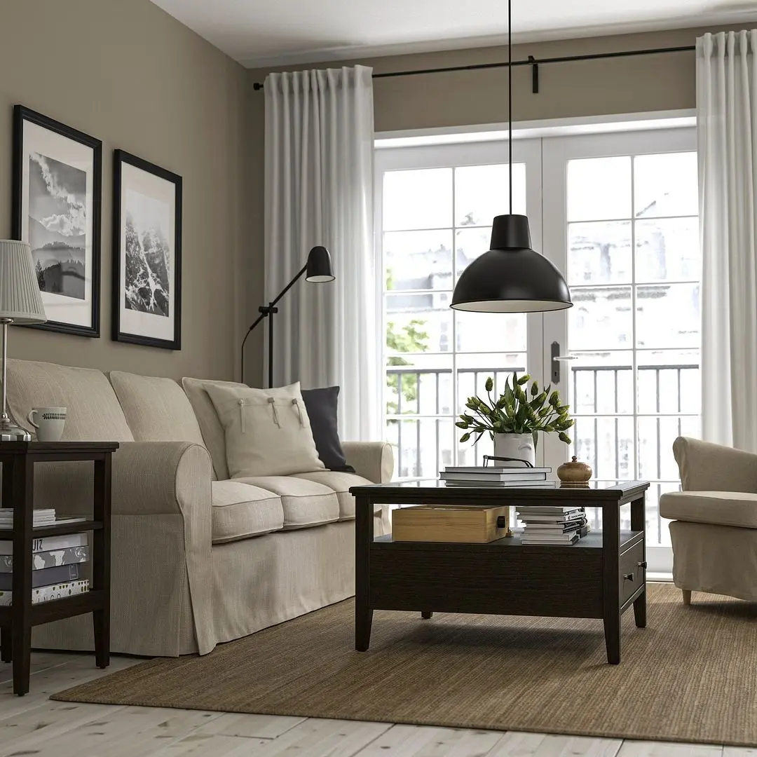 Masa pentru reviste Ikea Idanas 80x80 (Maro Inchis Vopsit)