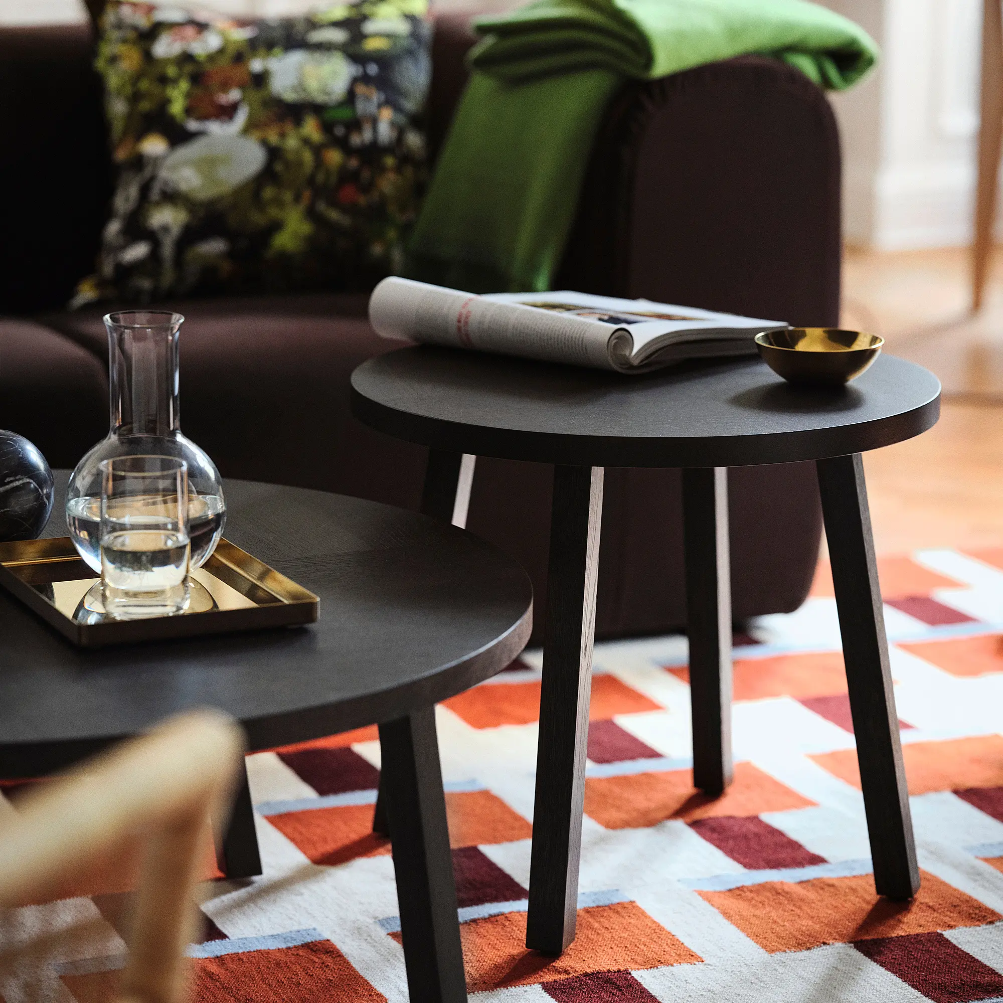 Masa pentru reviste Ikea Stockholm 2025 55 (Furnir stejar maro)