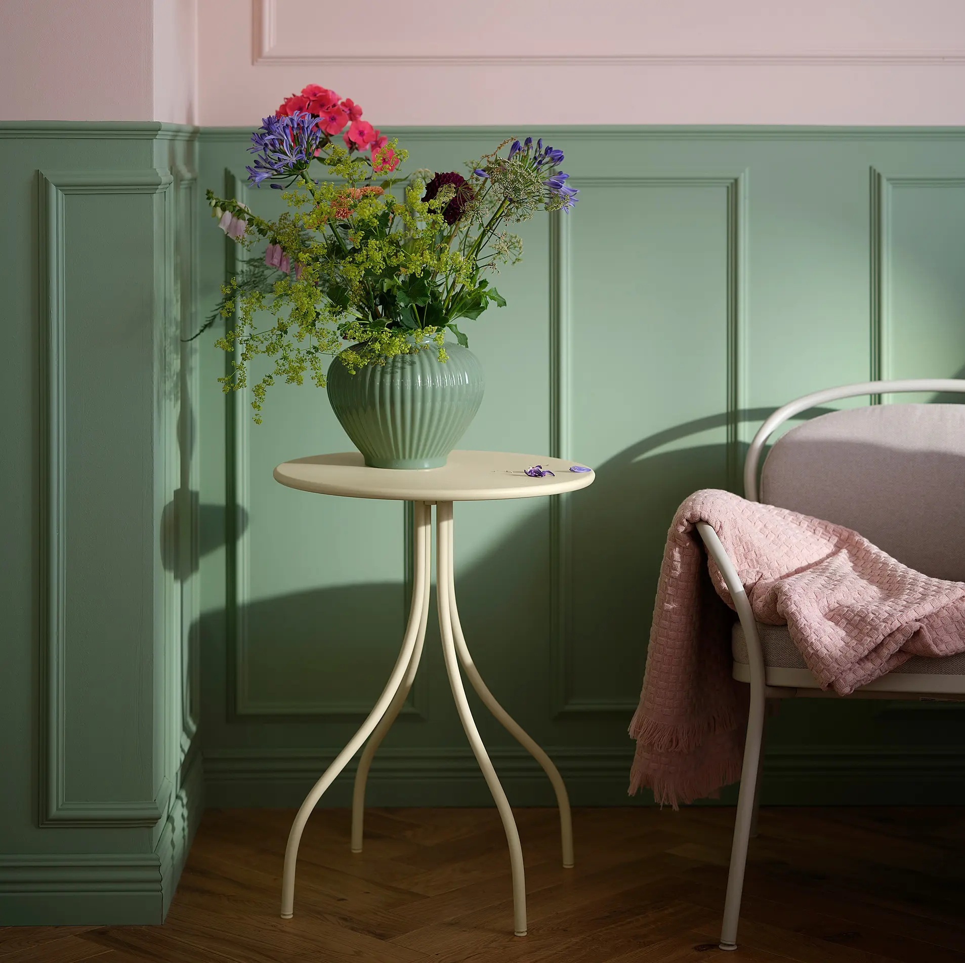 Masa pentru reviste Ikea Tanebro 46 (Galben deschis)