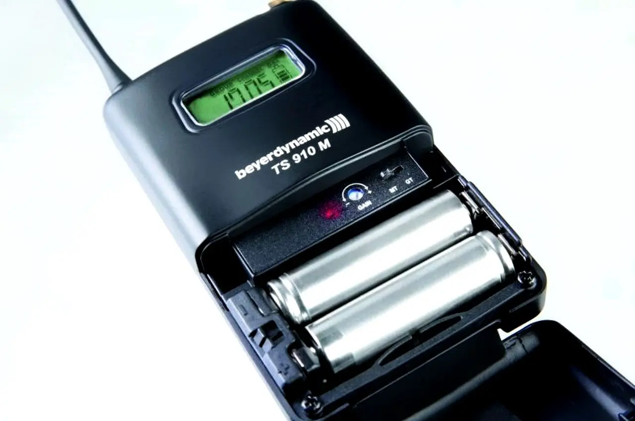 Transmitator pentru sistem radio Beyerdynamic TS 910 M (Black)