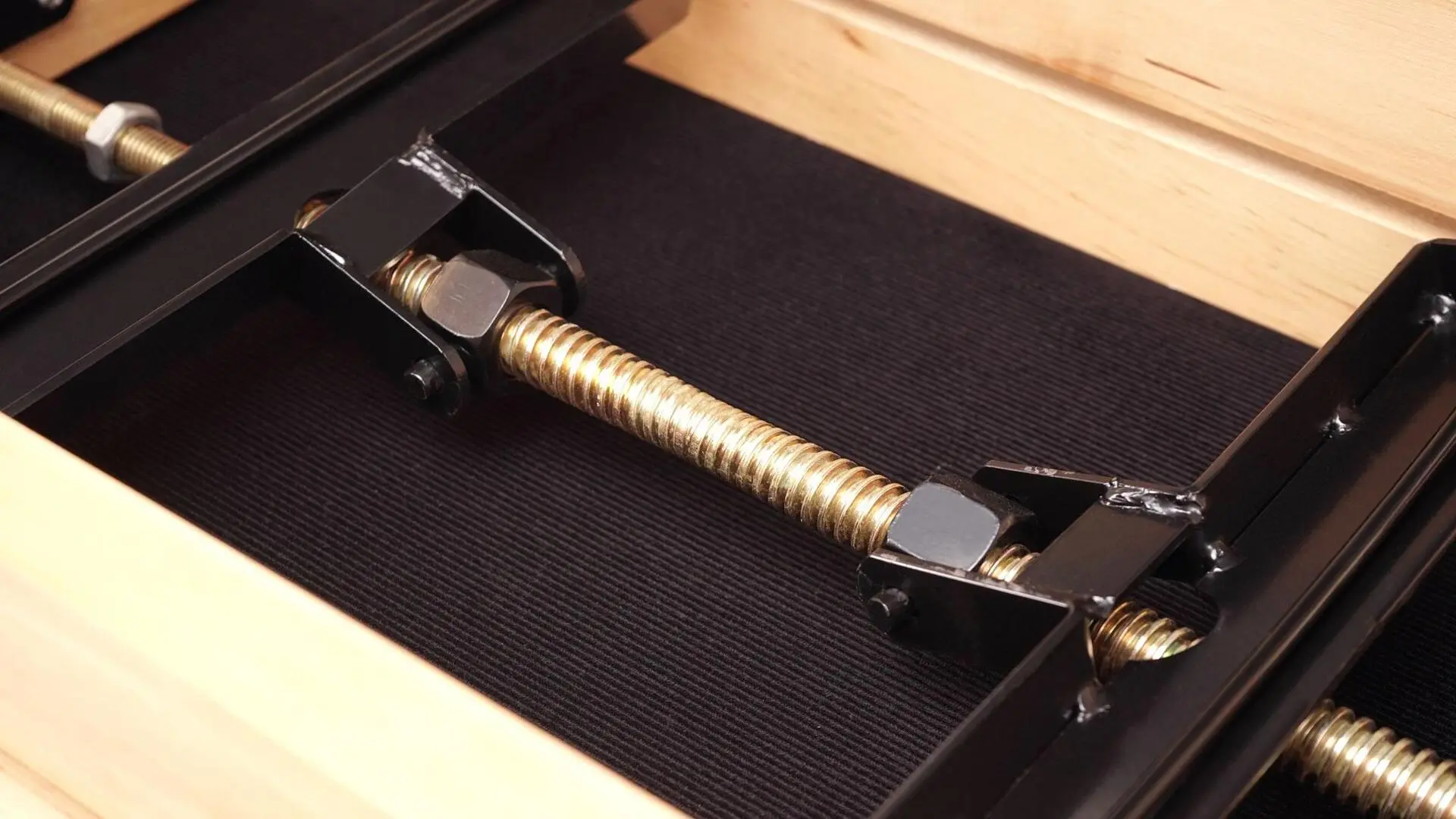 Scaun pentru pian Classic Cantabile 00026992 (Wood/Black)