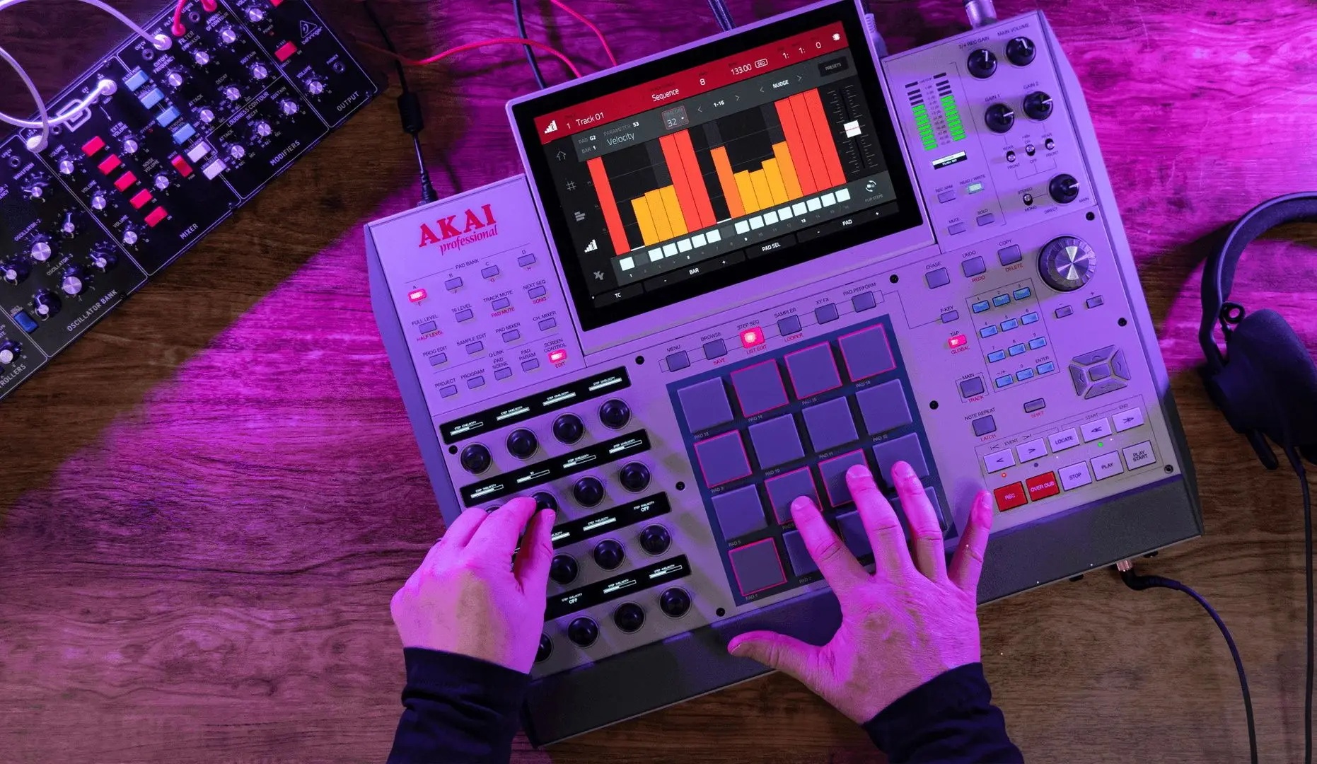 Sampler Akai Professional MPC X Special Edition (Grey)