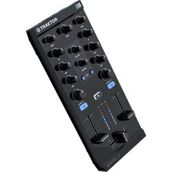 DJ-контроллер Native Instruments Traktor Kontrol Z1 (Black) Thumb