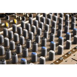 Микшер Phonic AM14GE (Gold) Thumb