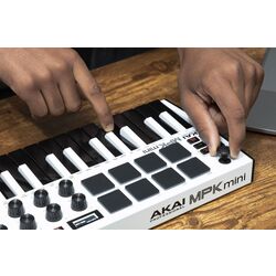 MIDI-claviatura Akai MPK Mini MK3 (White/Black) Thumb