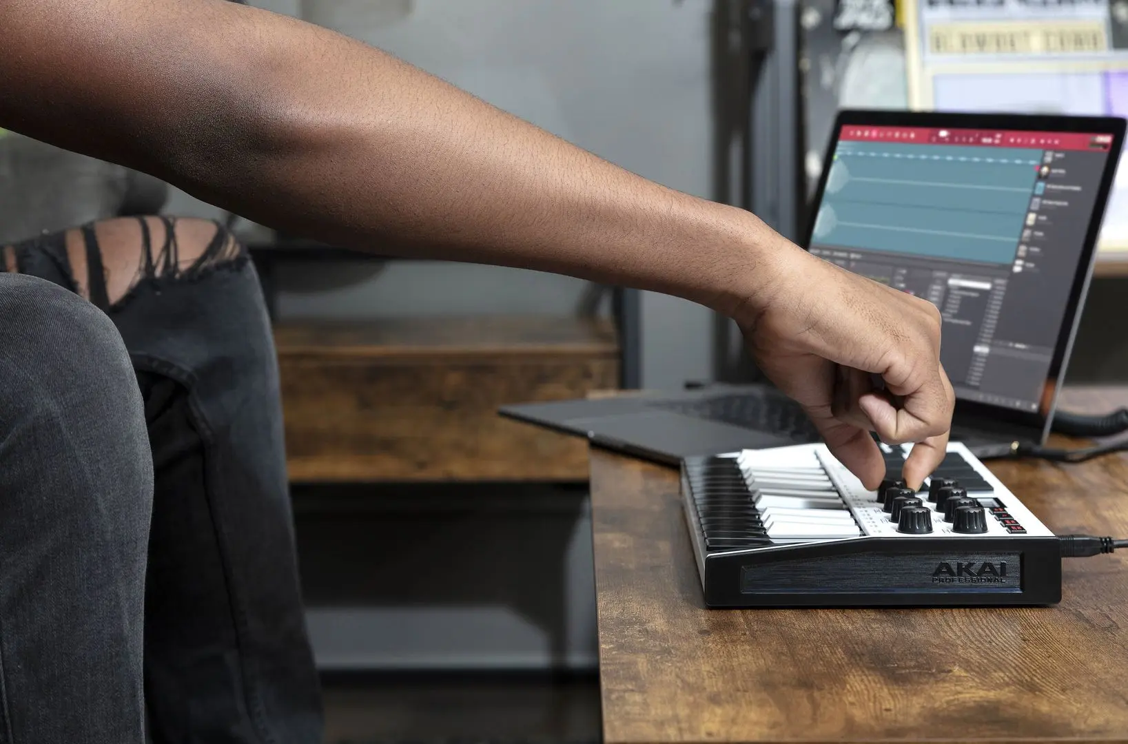 MIDI-claviatura Akai MPK Mini MK3 (White/Black)