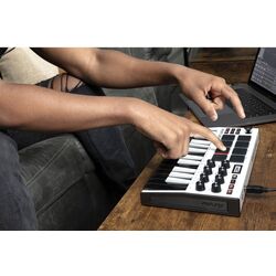 MIDI-claviatura Akai MPK Mini MK3 (White/Black) Thumb