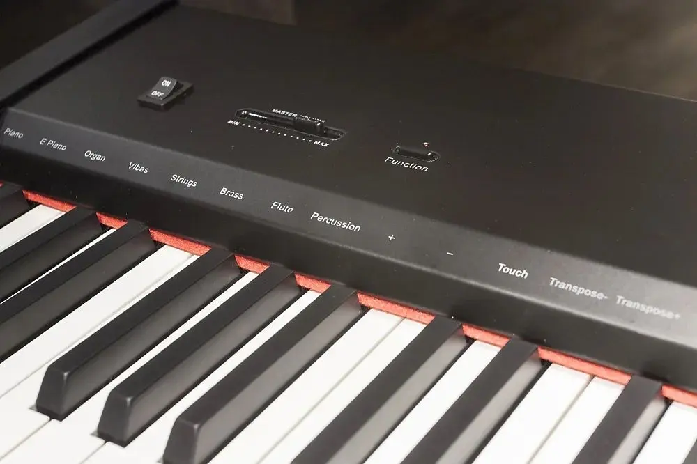 Pian digital Extreme P50 (Black)