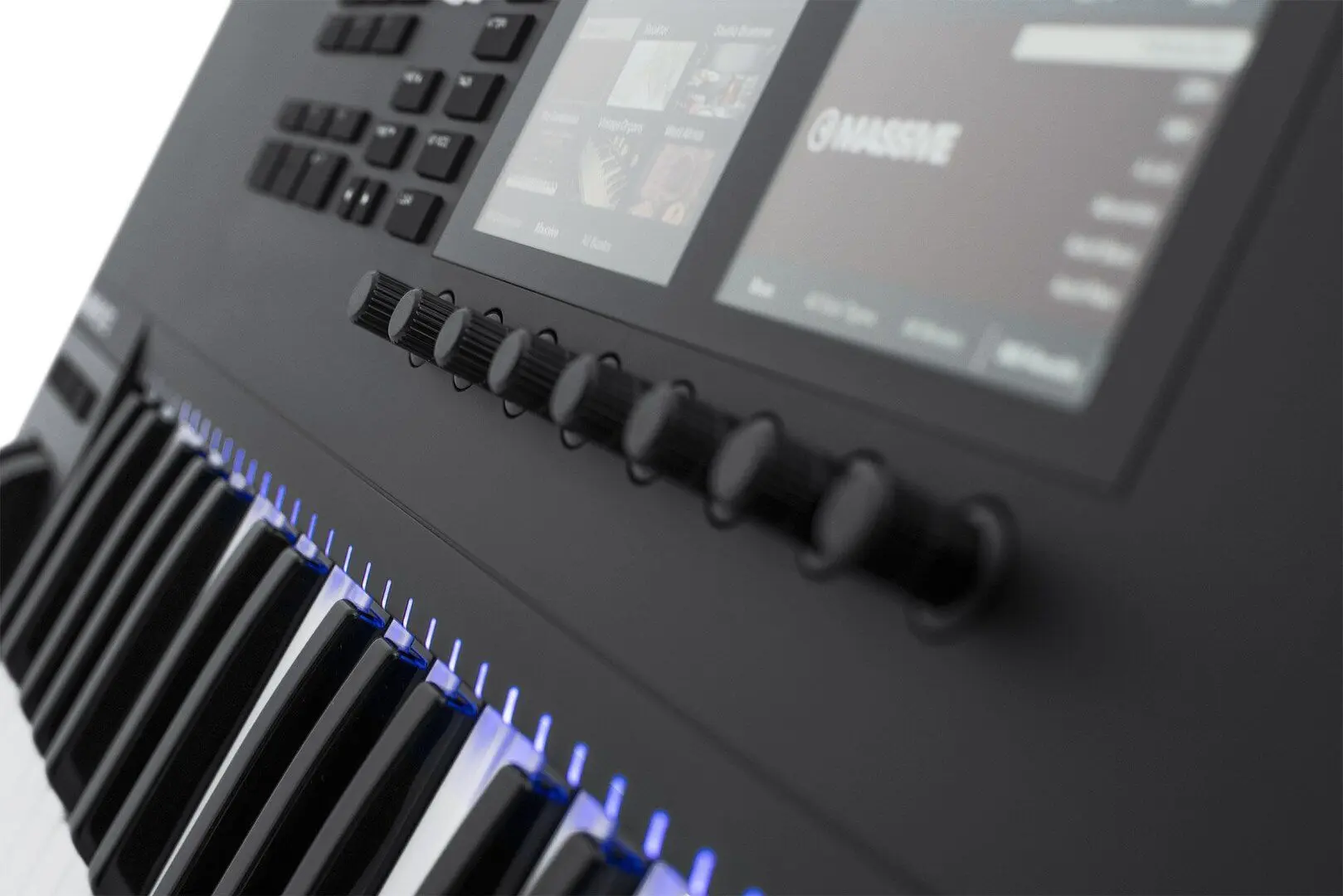 MIDI-клавиатура Native Instruments Komplete Kontrol S49 MK2 (Black) - 5