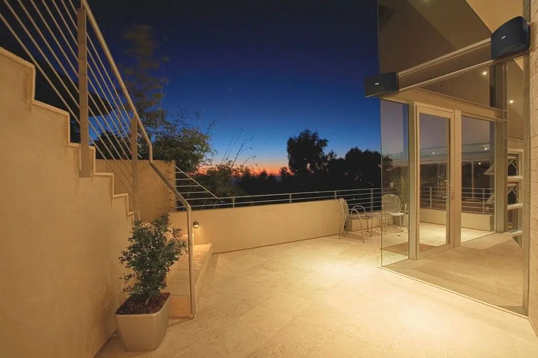 Set sistem acustic + streamer Yamaha NS-AW592 + Arylic A50+ (Black/Silver)