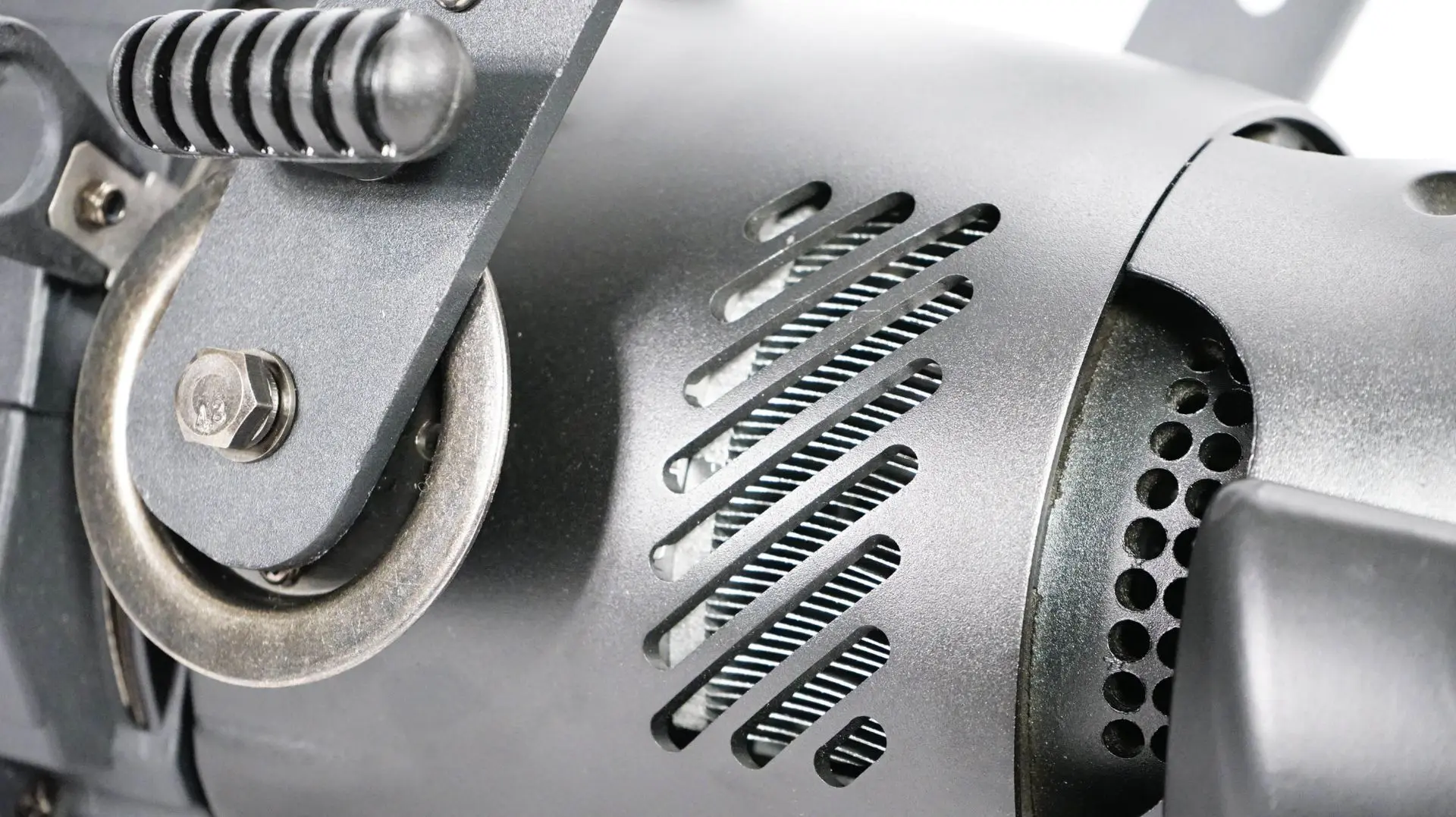 Proiector FOS Technologies Profile Led 200W 15/30 (Black)