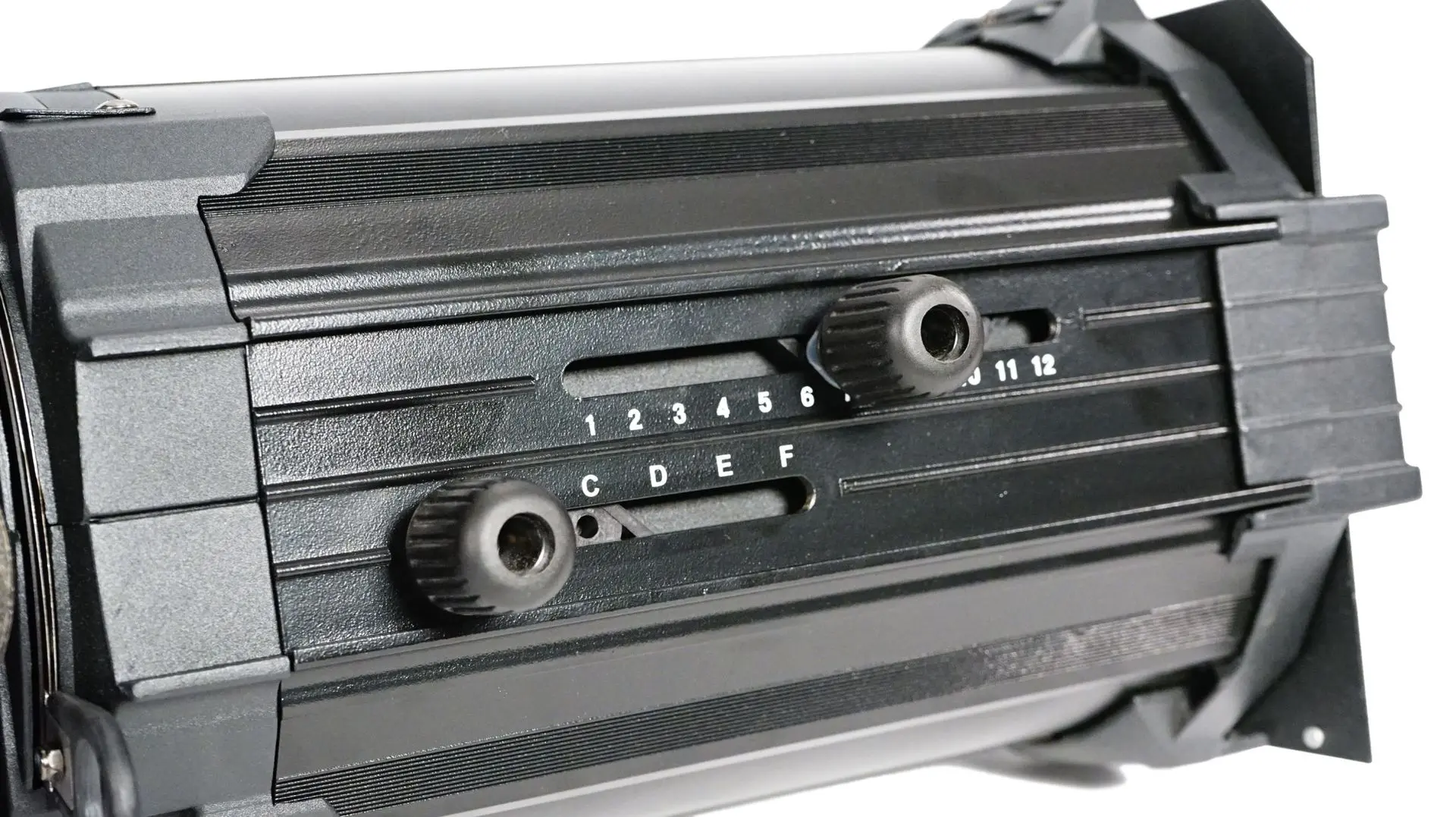 Proiector FOS Technologies Profile Led 200W 25/50 (Black)