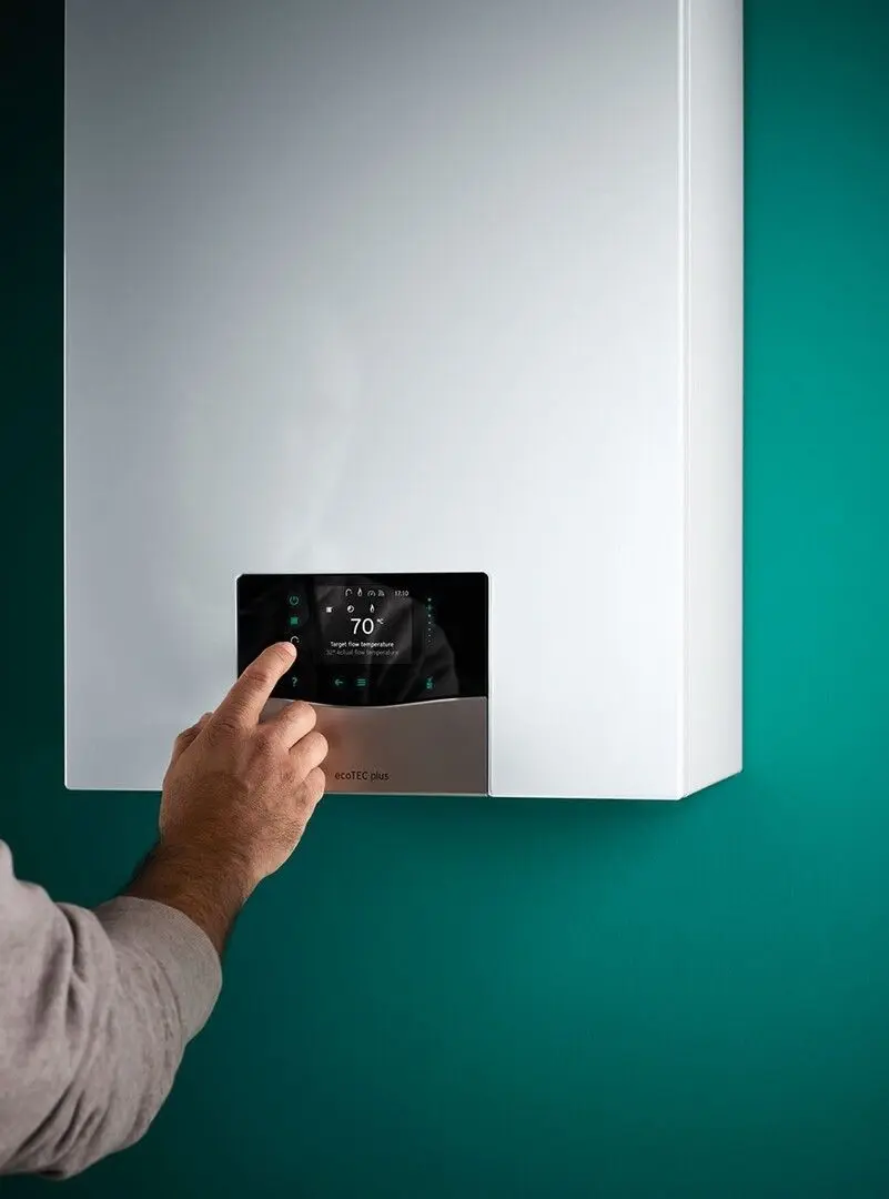 Cazan de condensare pe gaz Vaillant Ecotec Plus VU 30 CS/1-5 (N-INT3)