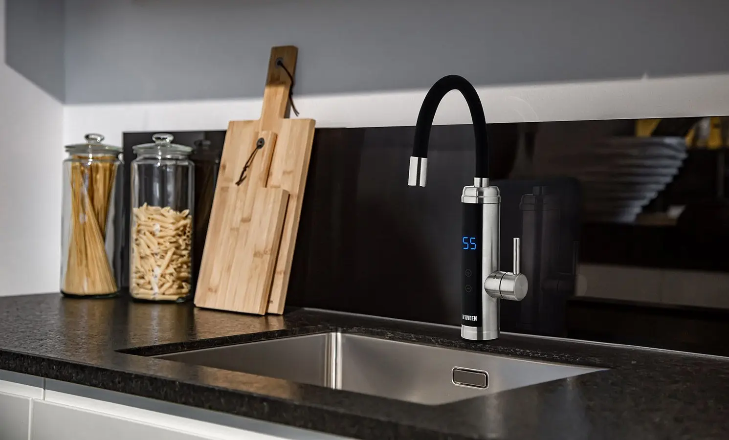 Кран-водонагреватель Noveen IWH955 (Chrome/Black)