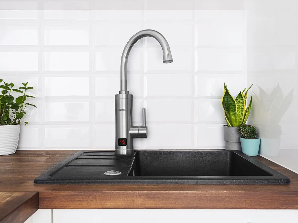 Кран-водонагреватель Noveen IWH850 (Inox)