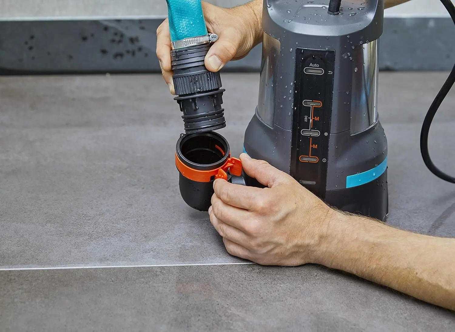 Садовый насос Gardena 15000 (Grey)