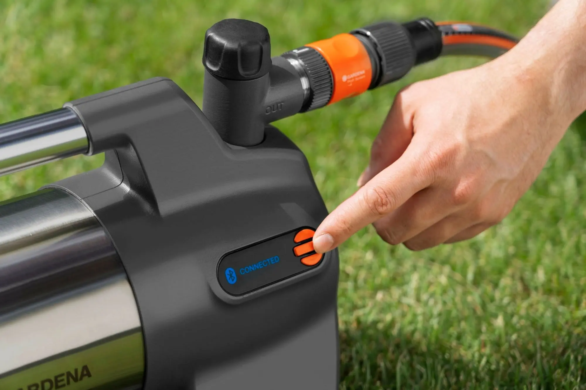 Садовый насос Gardena 6300 Silent Confort (Grey)