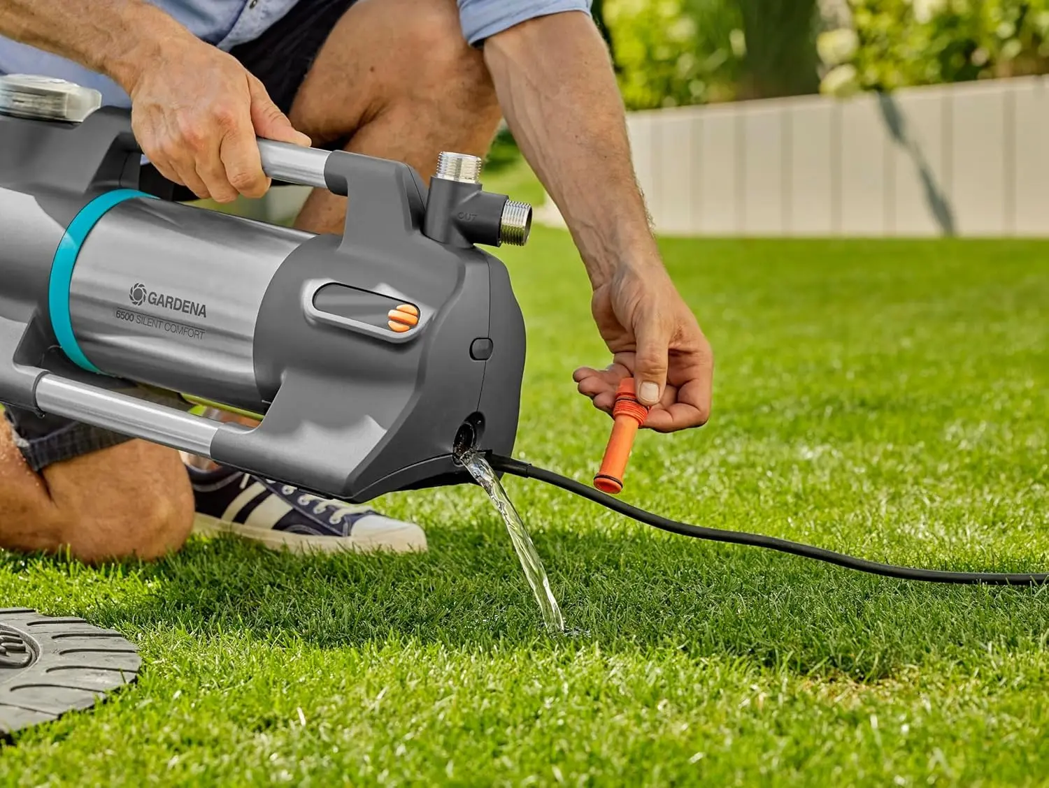 Садовый насос Gardena 6500 Silent Confort (Grey)