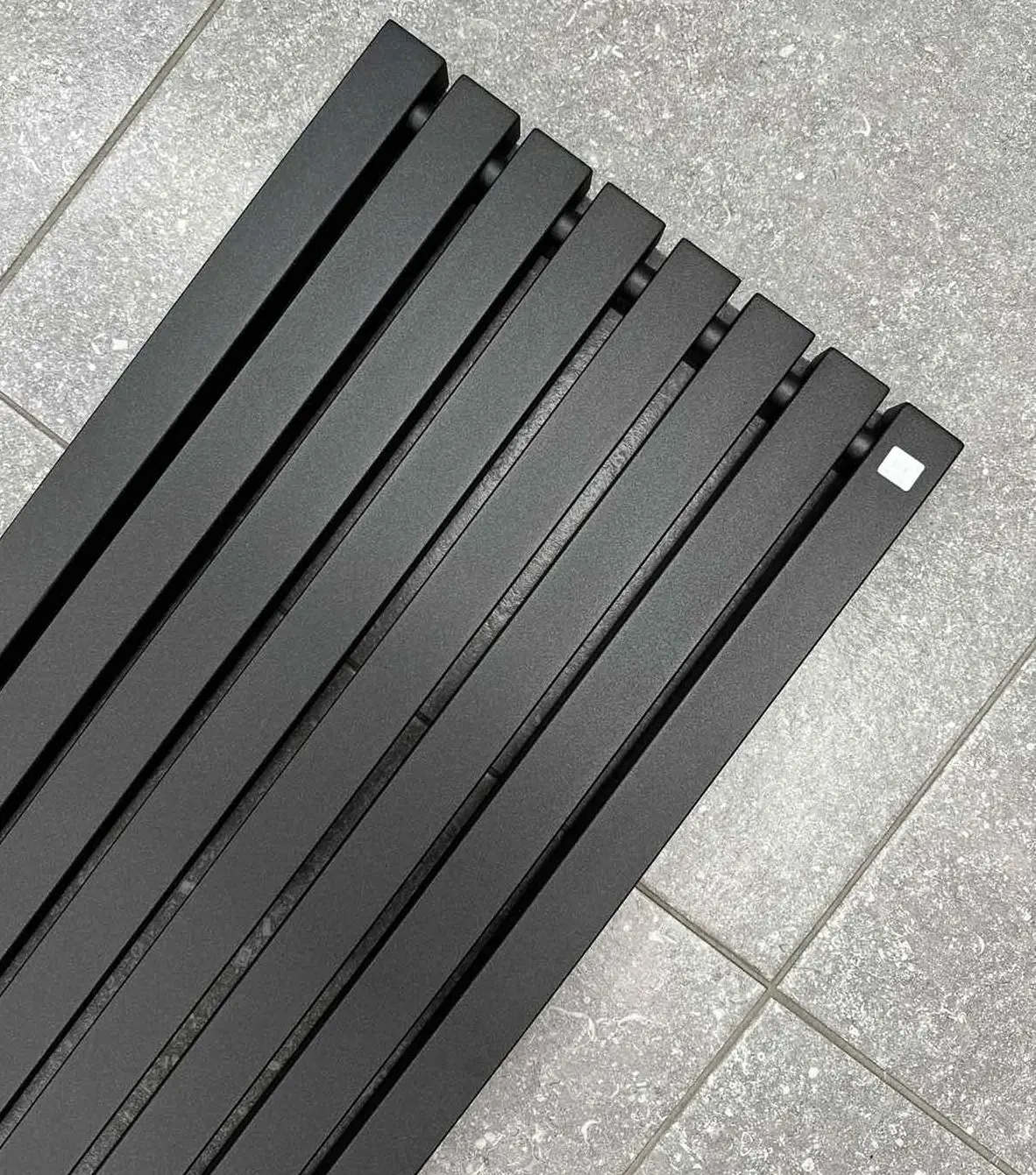 Radiator din otel Terma TRP 1800x390 (Metallic Black) - 4