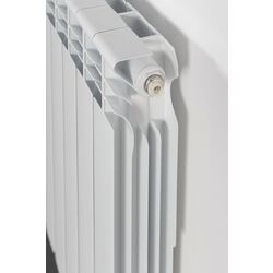 Радиатор Radiatori 2000 Helyos EVO 600 (White) Thumb