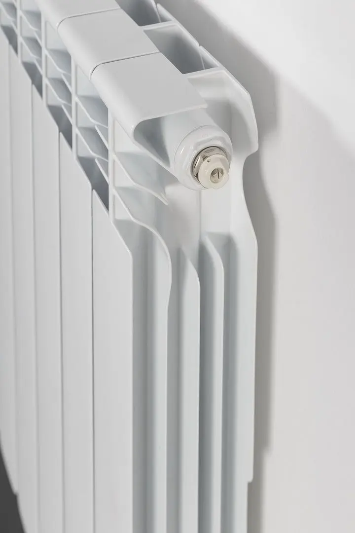 Радиатор Radiatori 2000 Helyos EVO 600 (White)