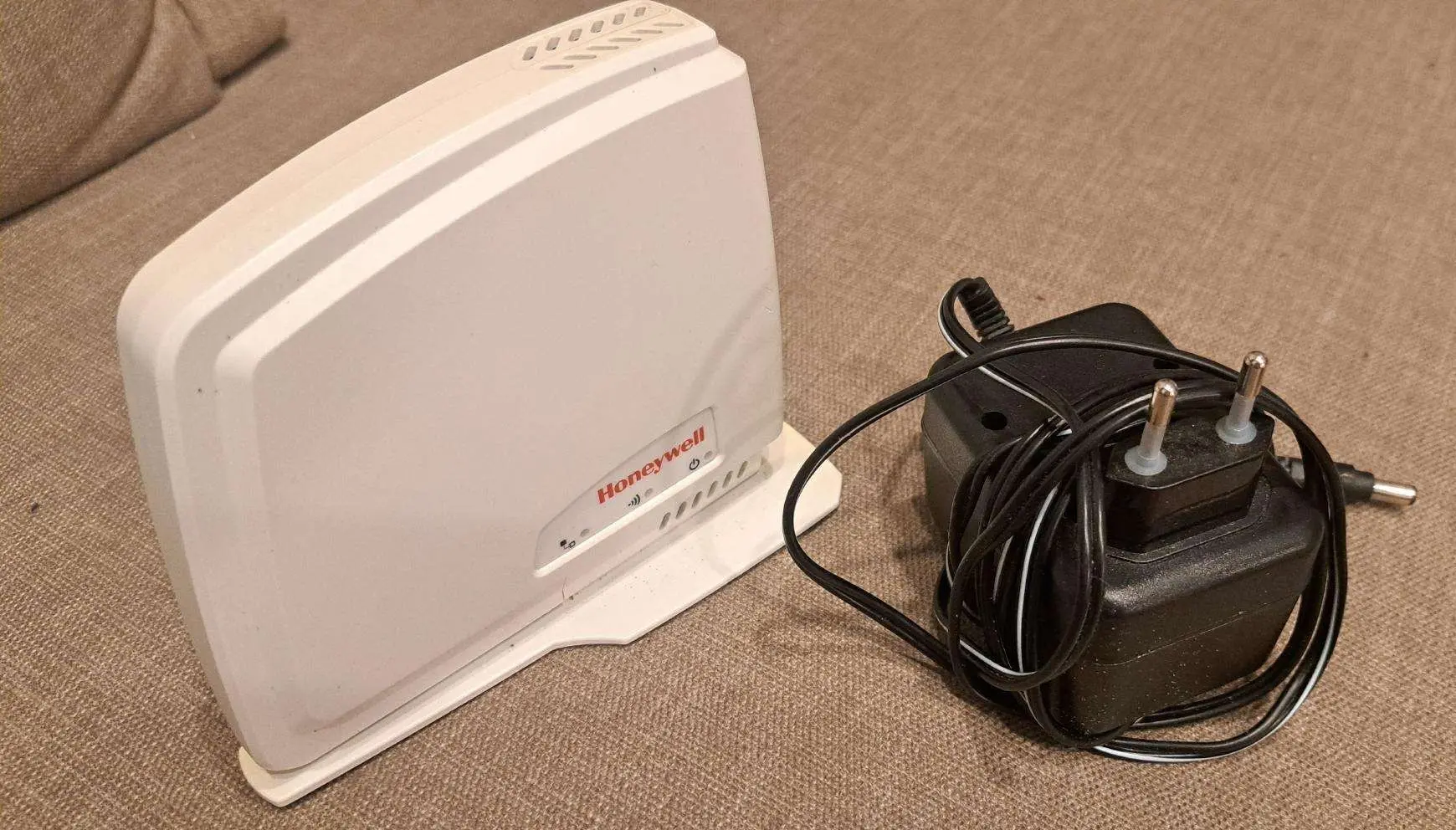 Термостат Honeywell Round RFG 100 (White)