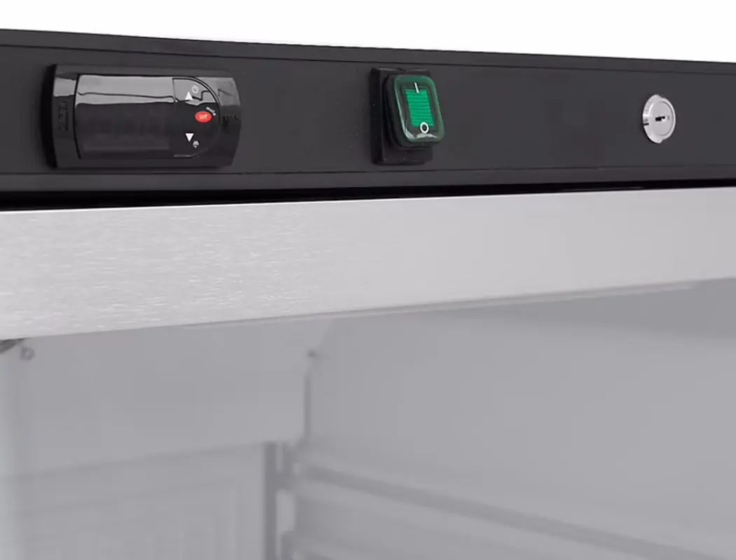 Холодильный шкаф Maxima 9405032 (Black)