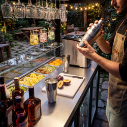 Stație de cocktail frigorifică mobilă GGM Gastro MCSH (Black) Thumb