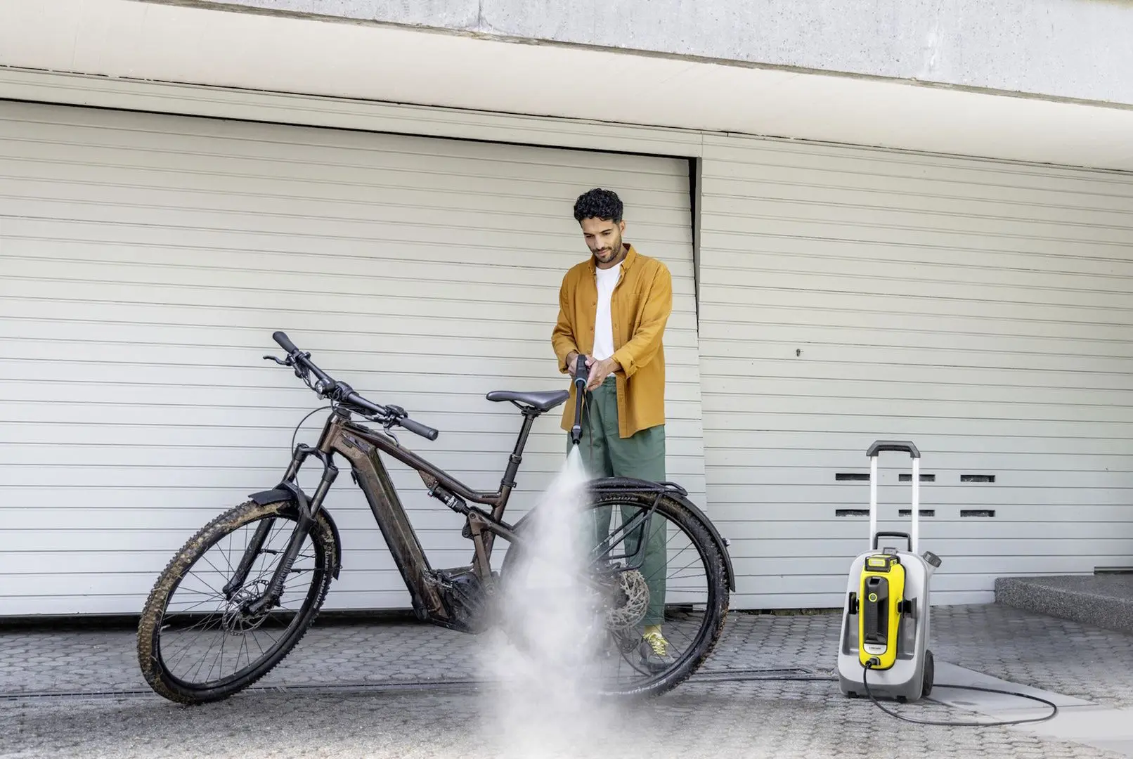 Aparat de spalat cu presiune Karcher OC 6-18 Premium 1.328-520.0 (Grey)