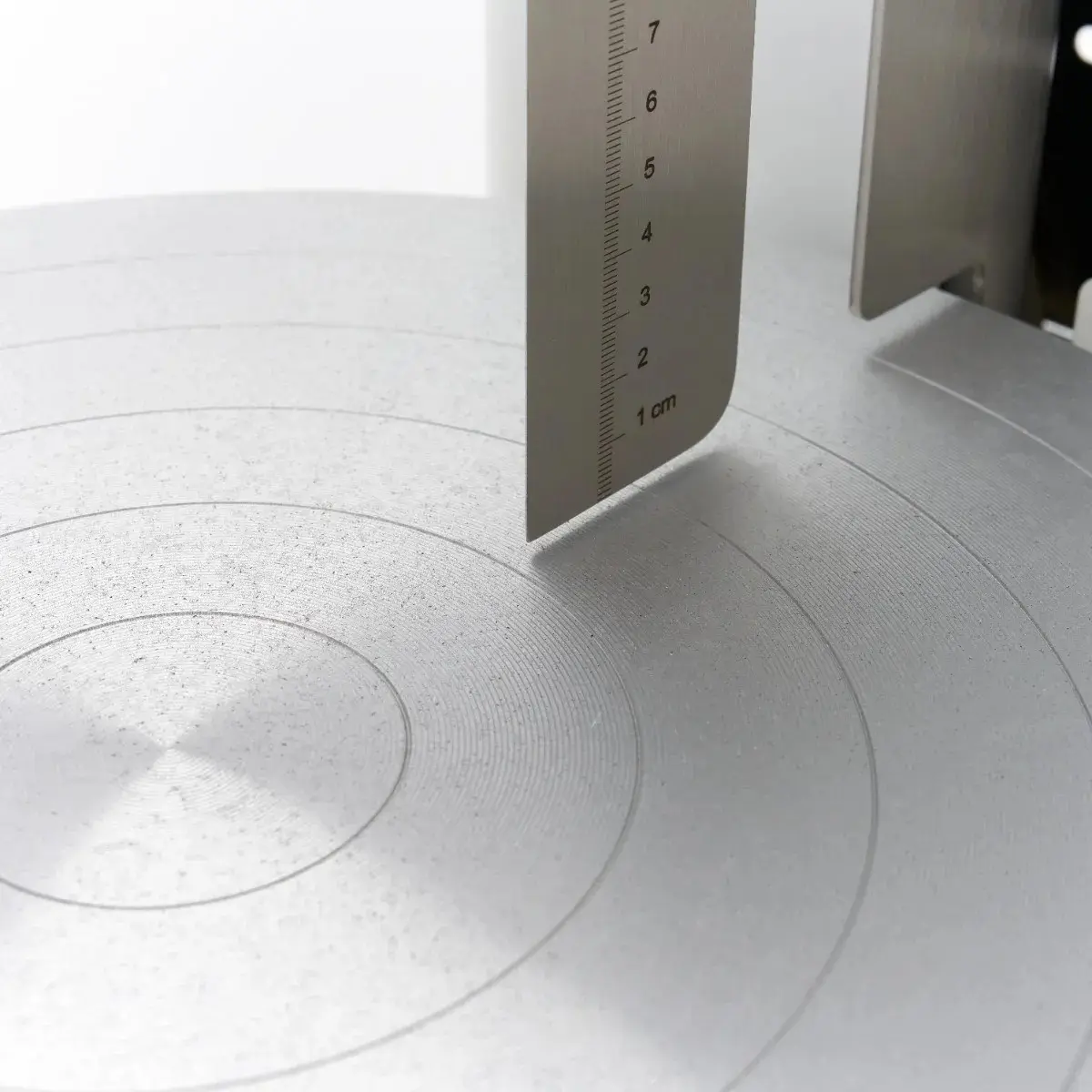 Aparat pentru nivelarea torturilor Maxima 9381200 (White)