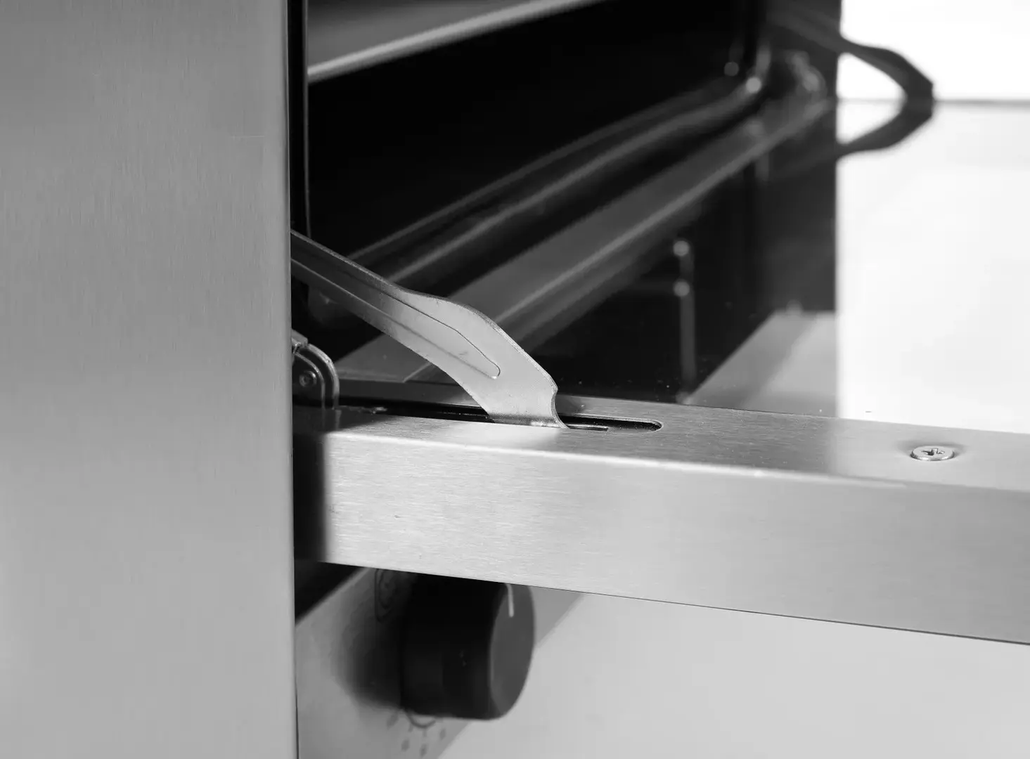 Печь конвекционная Hendi 227060 (Black/Inox)