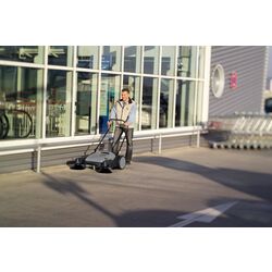 Подметальная машина Karcher KM 70/15 C 2SB (Grey/Black) Thumb