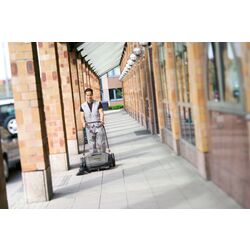 Подметальная машина Karcher KM 70/15 C (Grey/Black) Thumb