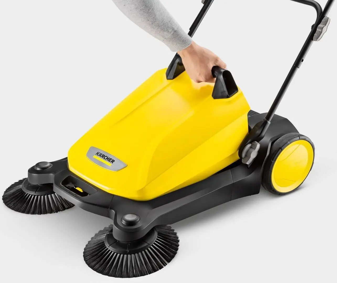 Подметательная машина Karcher S 4