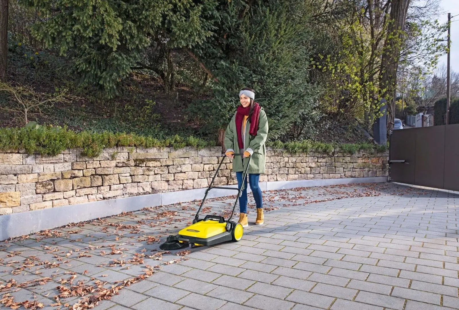 Подметательная машина Karcher S 4