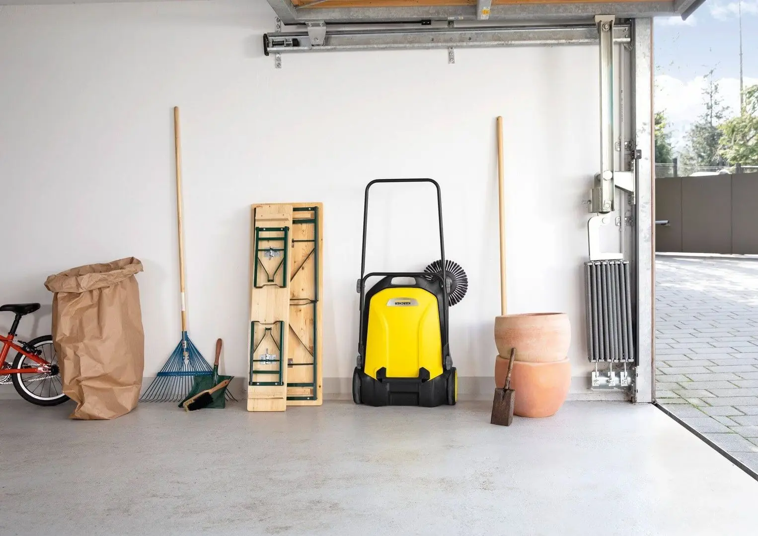 Подметательная машина Karcher S 4