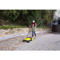 Подметальная машина Karcher S 4 Twin Thumb