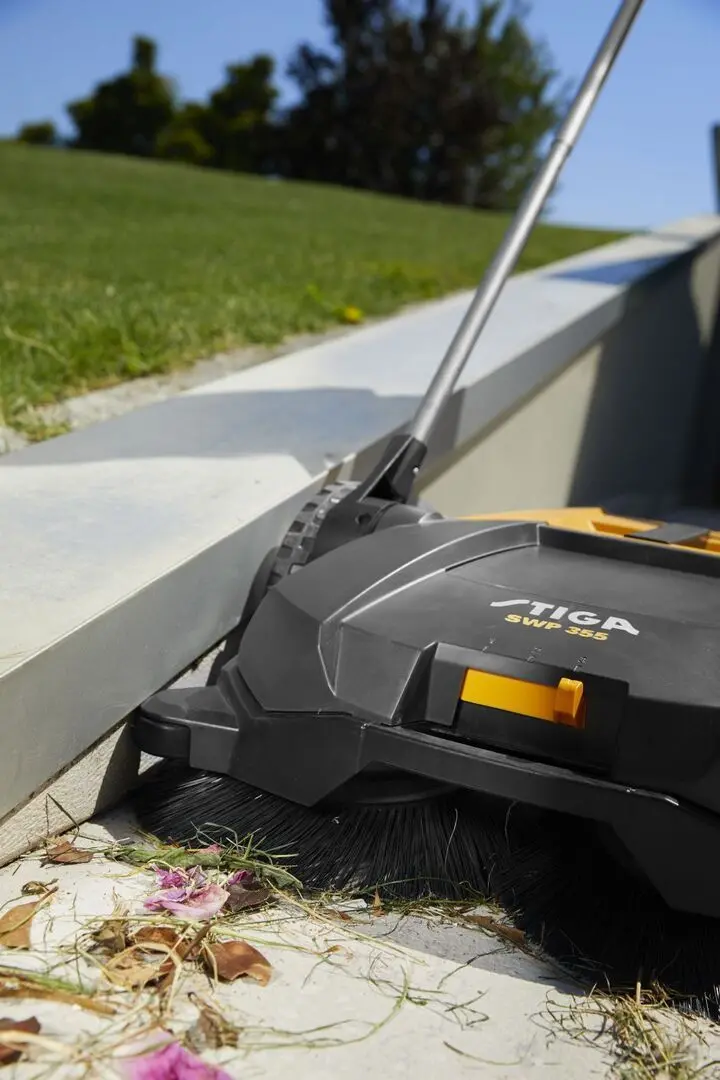 Подметальная машина Stiga SWP 355 (Yellow/Black)