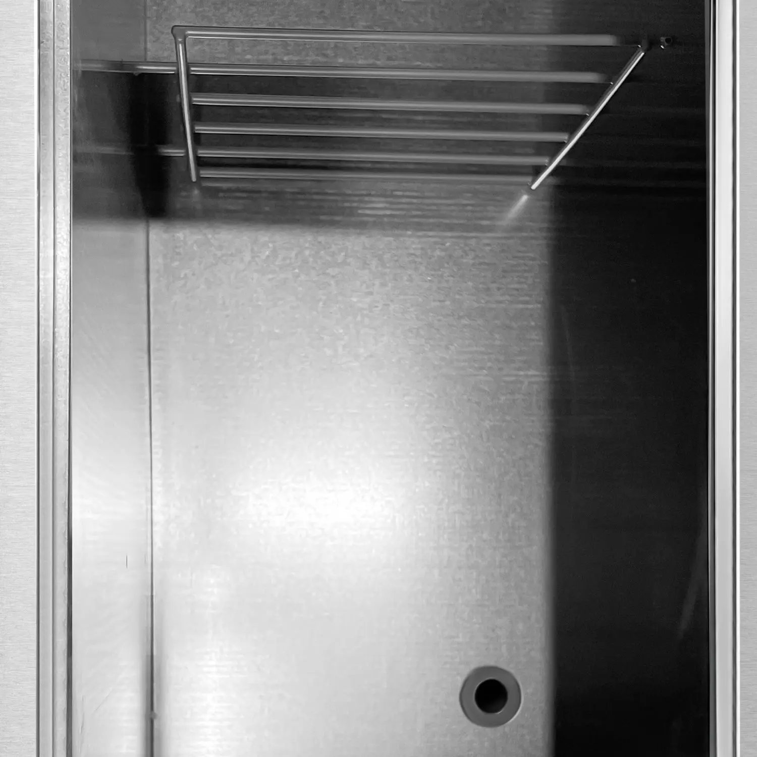 Холодильный ларь для бутылок GGM Gastro FEI620 (Inox) - 4