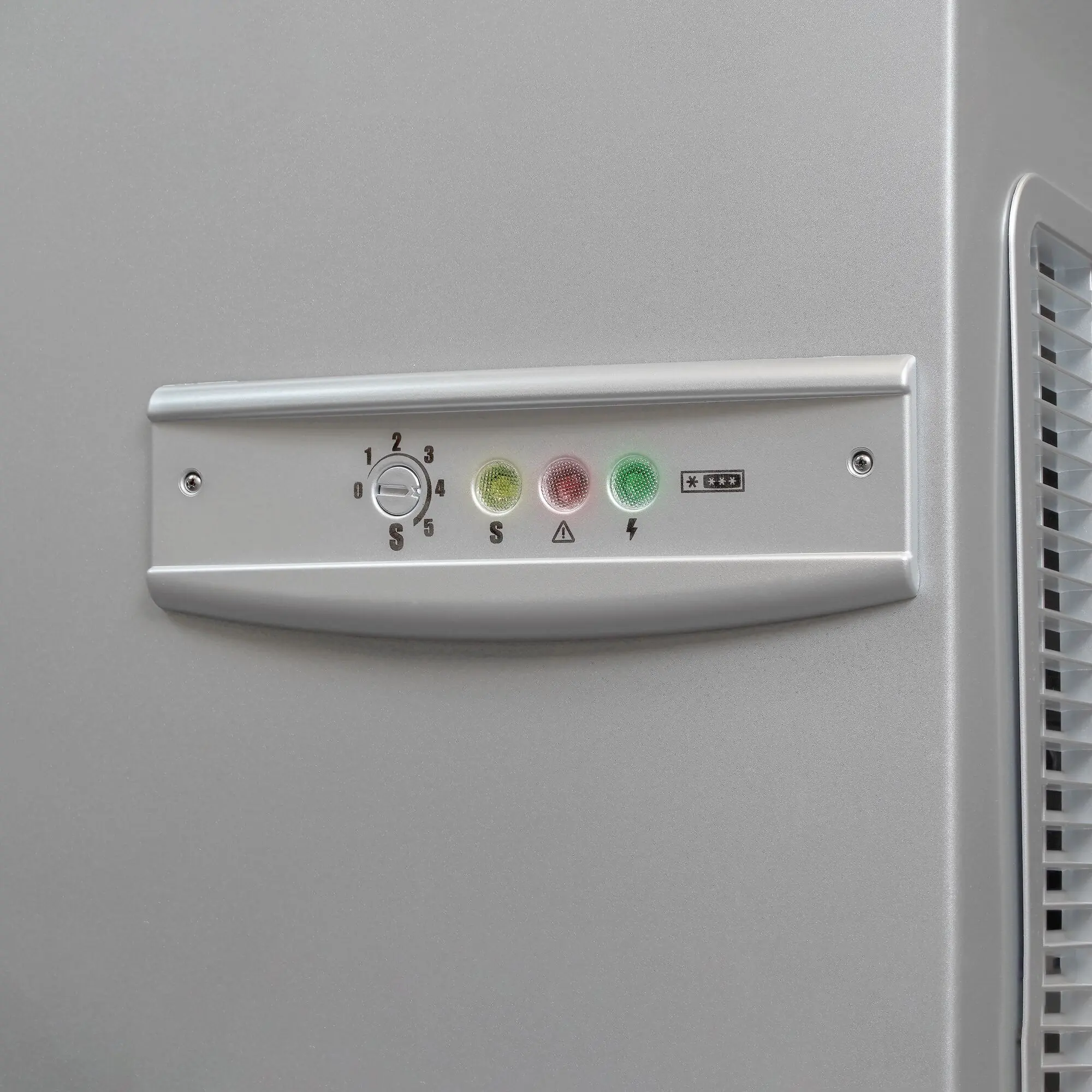 Морозильный ларь GGM Gastro TTG236EN (Grey) - 4