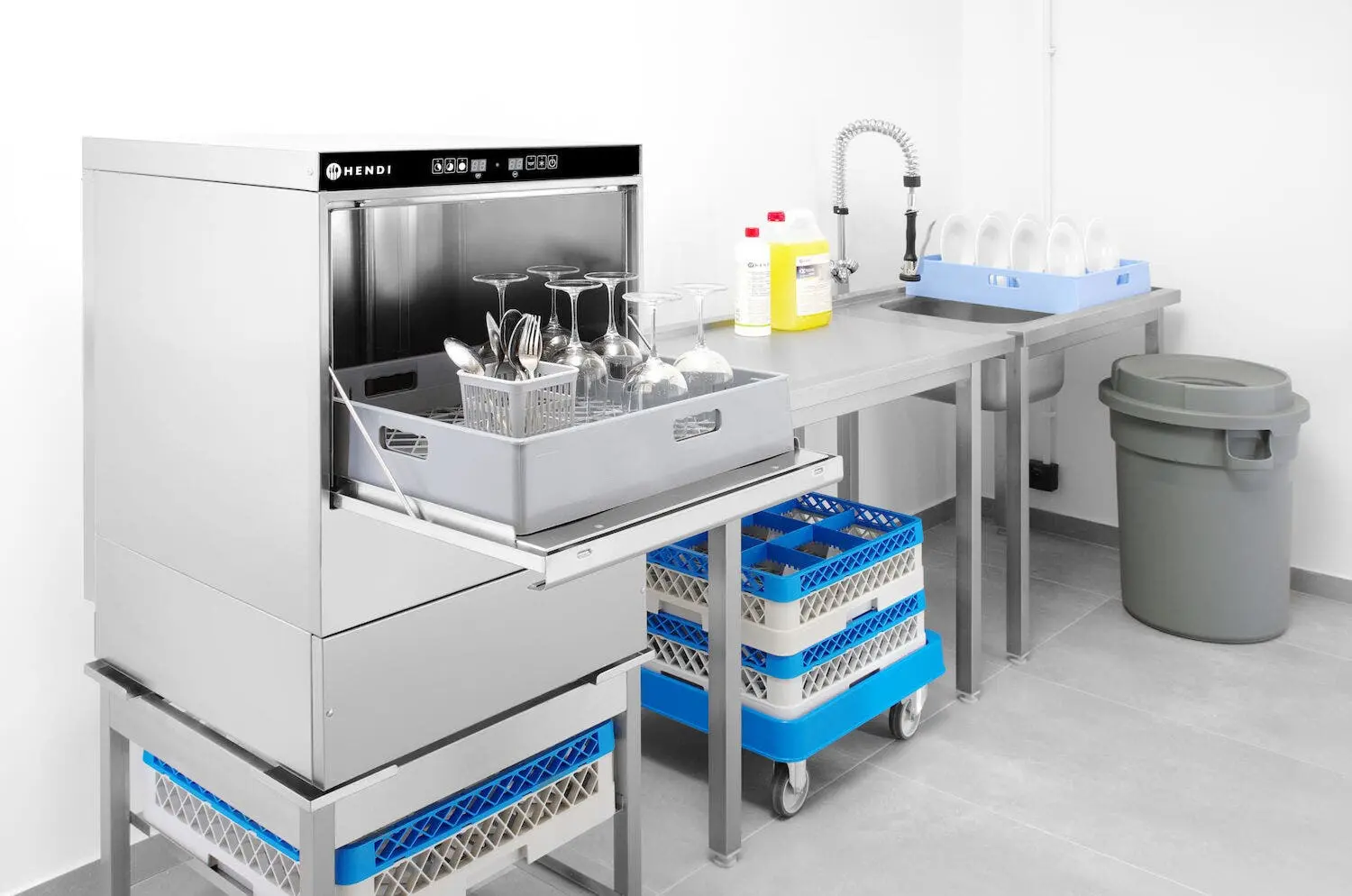 Посудомоечная машина Hendi 230268 (Inox)